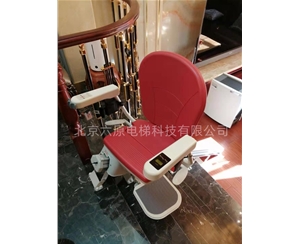 直線(xiàn)型座椅電梯
